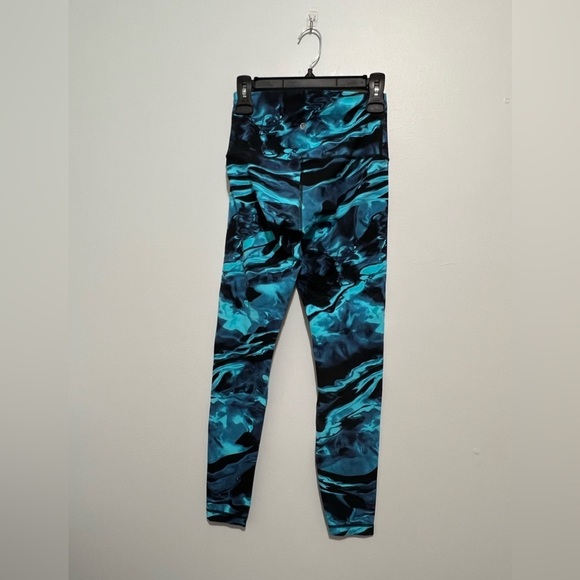 lululemon athletica Blue Patterned Leggings - Picture 14 of 16